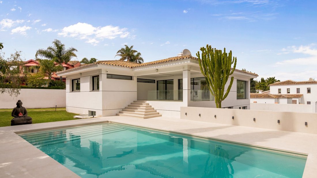 House in Guadalmina Alta, San Pedro de Alcantara, Spain 2 - 16771529