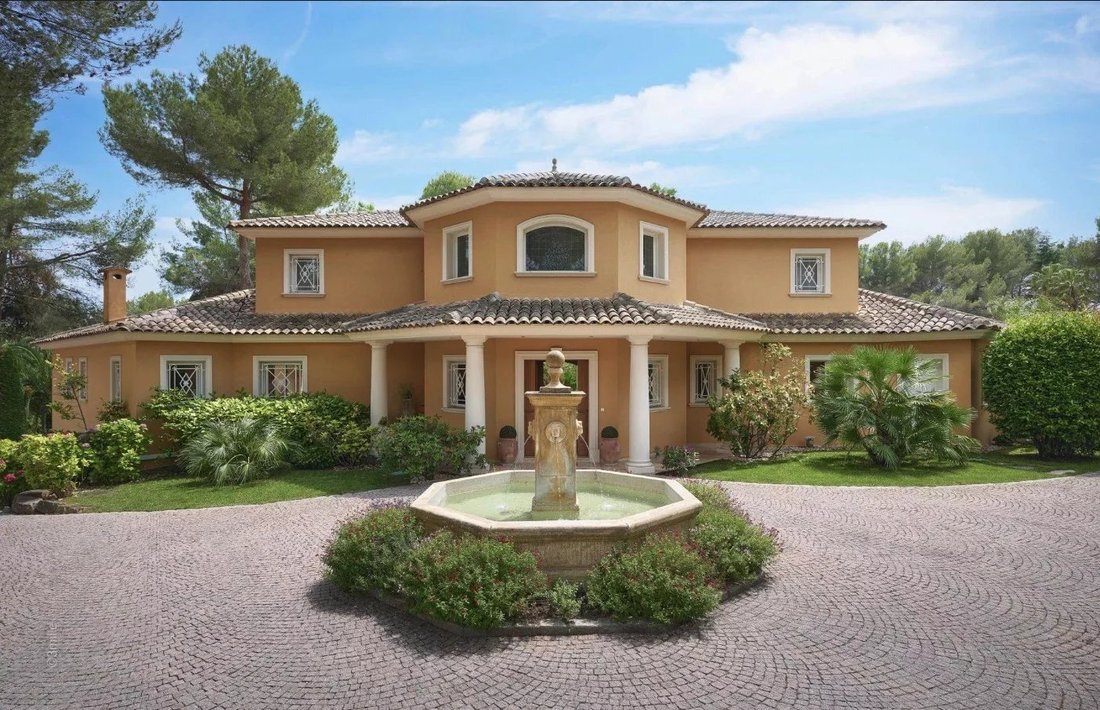 Villa in Mougins, Provence-Alpes-Côte d'Azur, France 4 - 16771369