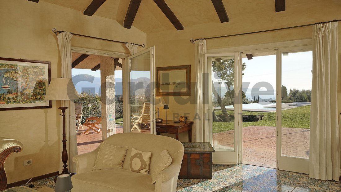 Villa in San Felice del Benaco, Lombardy, Italy 5 - 16773708