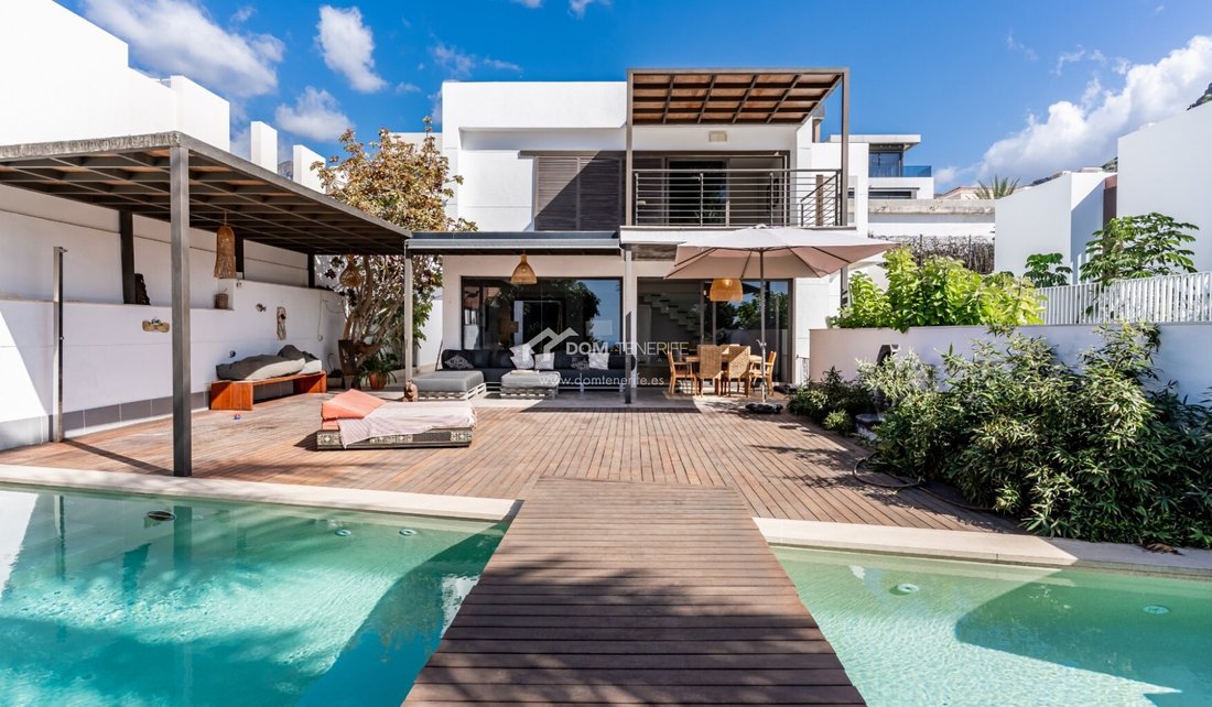 Villa in Costa Adeje, Adeje, Canary Islands 1 - 16770980