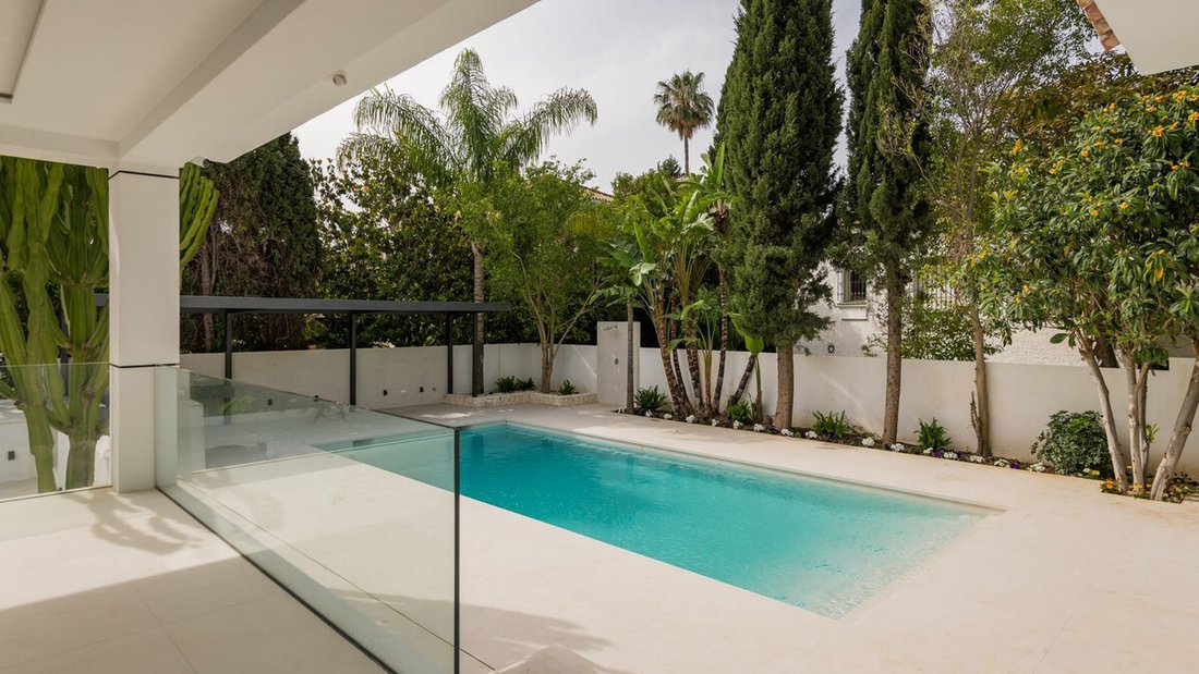 House in Guadalmina Alta, San Pedro de Alcantara, Spain 5 - 16771529