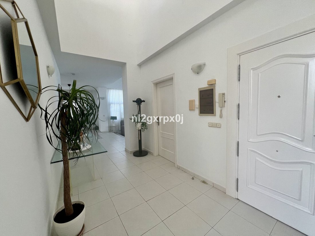 House in Marbella, Andalusia, Spain 3 - 16771488