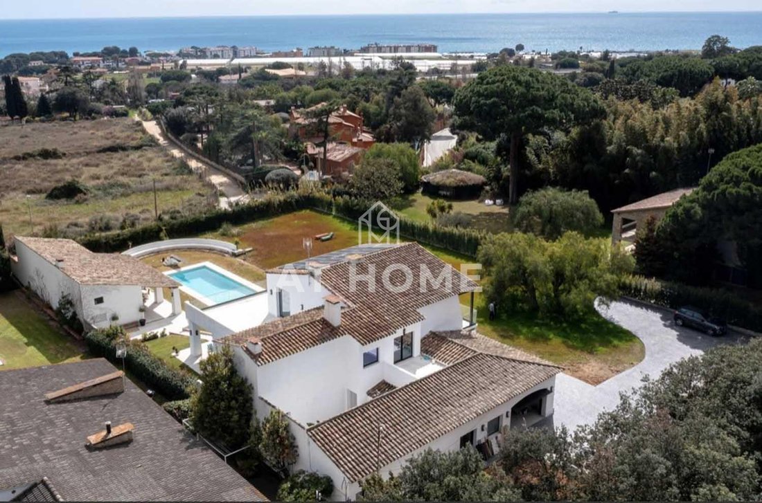 Land in Sant Andreu de Llavaneres, Catalonia, Spain 1 - 16772244