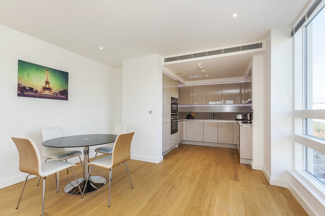 Apartment in Holland Park, Kensington And Chelsea, England 3 - 16772337