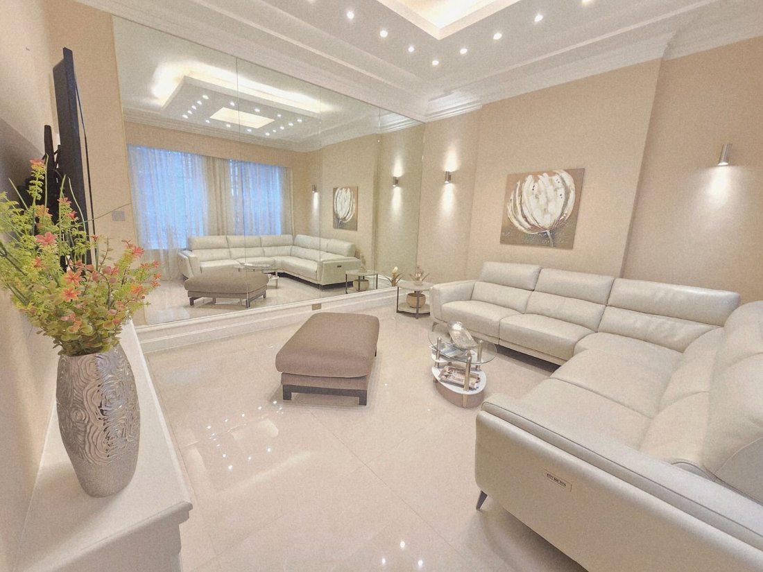 Apartment in Charing Cross, Westminster, England 3 - 16772460