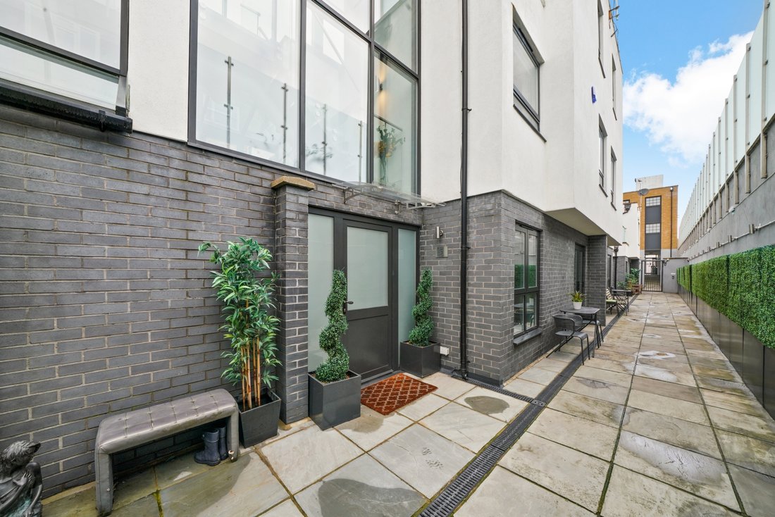 House in Primrose Hill, Camden, England 2 - 16772545