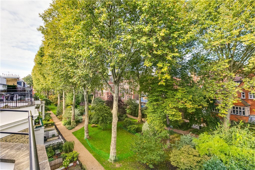 Apartment in Earls Court, Kensington And Chelsea, England 2 - 16772468
