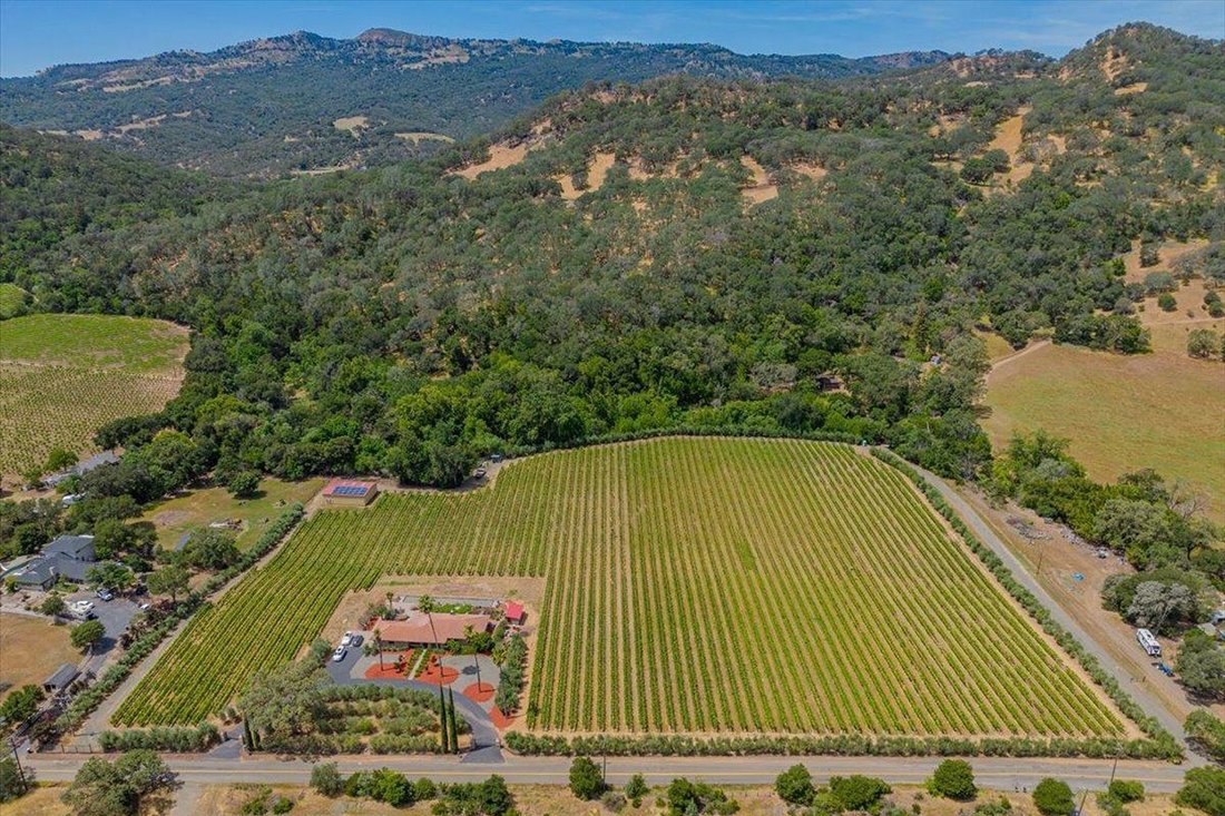 House in Napa, California, United States 1 - 16771983