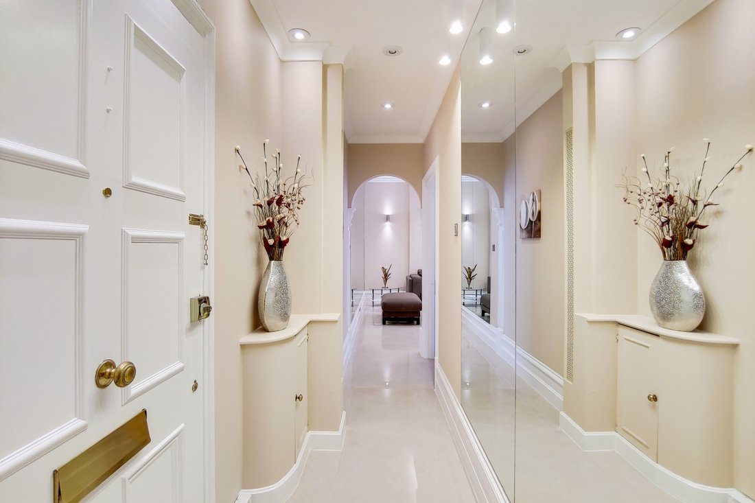 Apartment in Charing Cross, Westminster, England 4 - 16772460