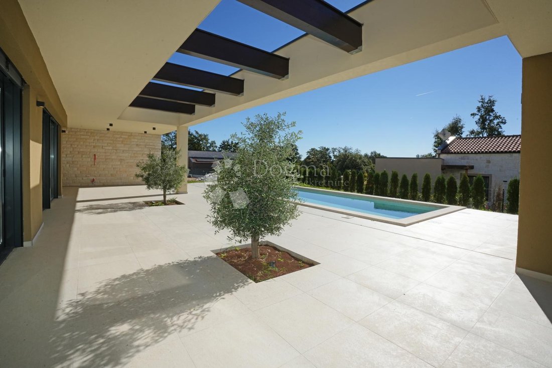 House in Zminj, Istria County, Croatia 4 - 16772944