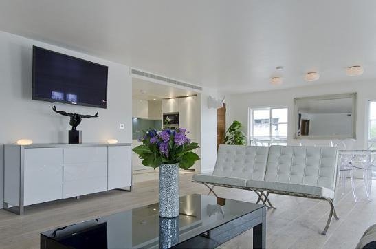 Apartment in Charing Cross, Westminster, England 3 - 16772413