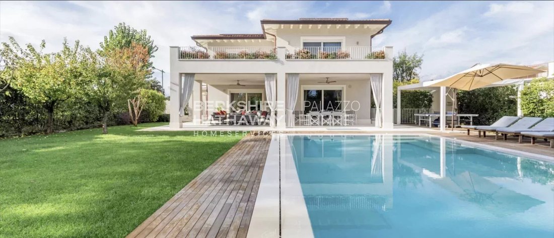 Villa in Center, Forte dei Marmi, Tuscany 1 - 16768354