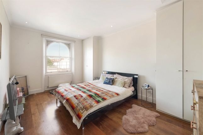 Apartment in Ladbroke Grove, Kensington And Chelsea, England 3 - 16772466