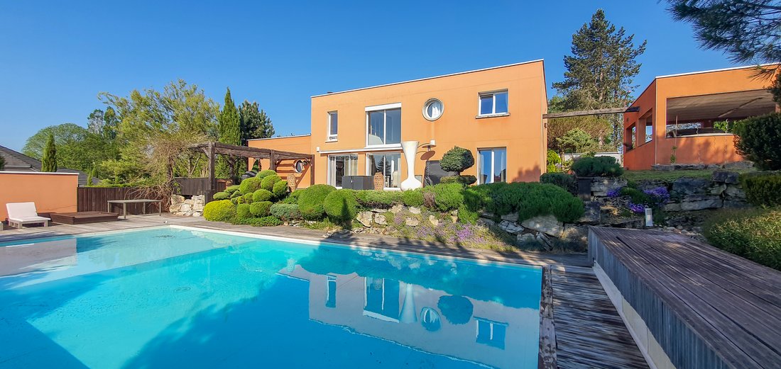 House in Luxeuil-les-Bains, Bourgogne – Franche-Comté, France 1 - 16369709