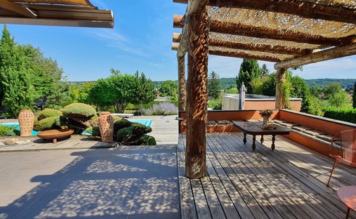 Castle for Sale in Vesoul, Bourgogne-Franche-Comté, France