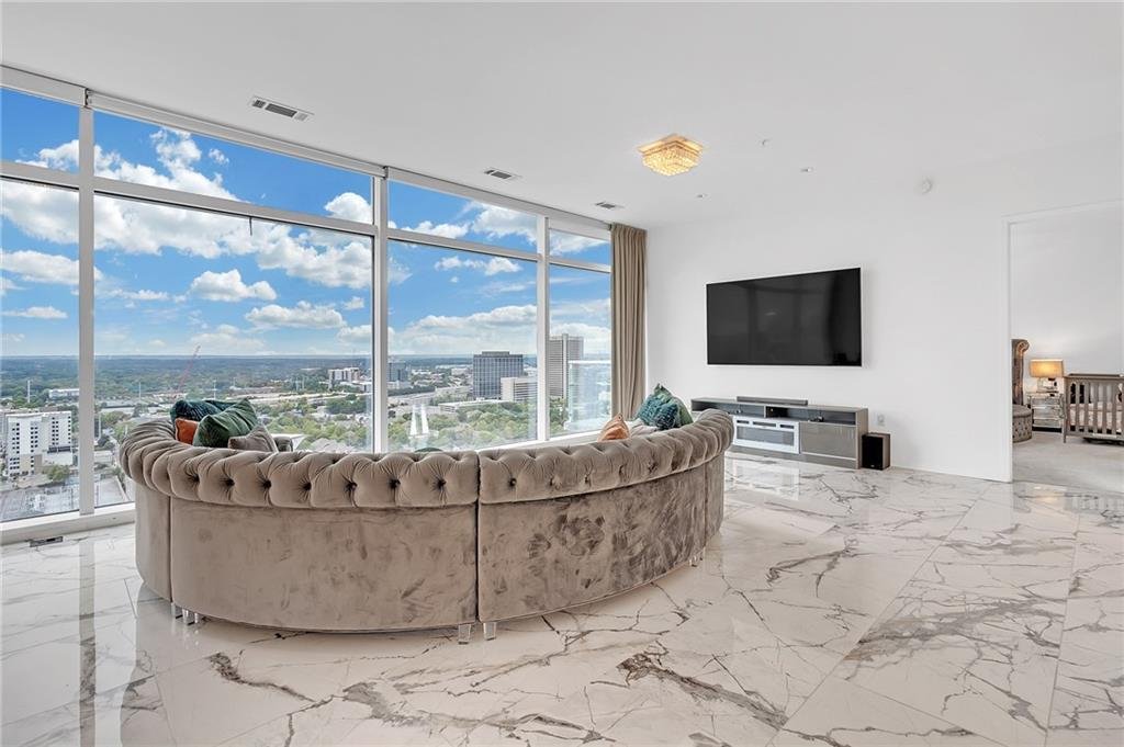 Condo in Atlanta, Georgia, United States 5 - 16774733