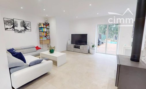 Chateau Orleans South