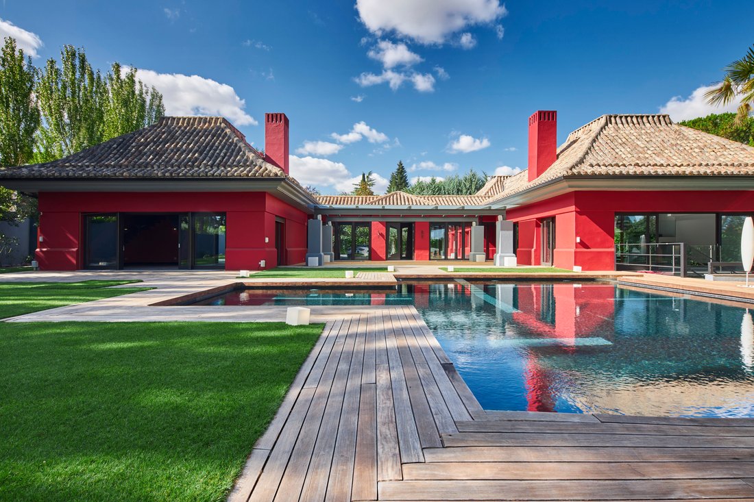 Villa in La Moraleja, Alcobendas, Comunidad de Madrid 1 - 16775871