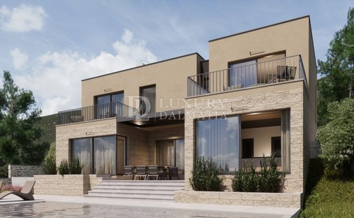 House in Omis, Split-Dalmatia County, Croatia 1