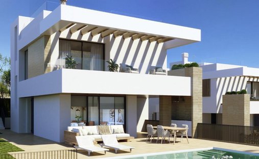 Villa in Estepona, Andalusia, Spain 1