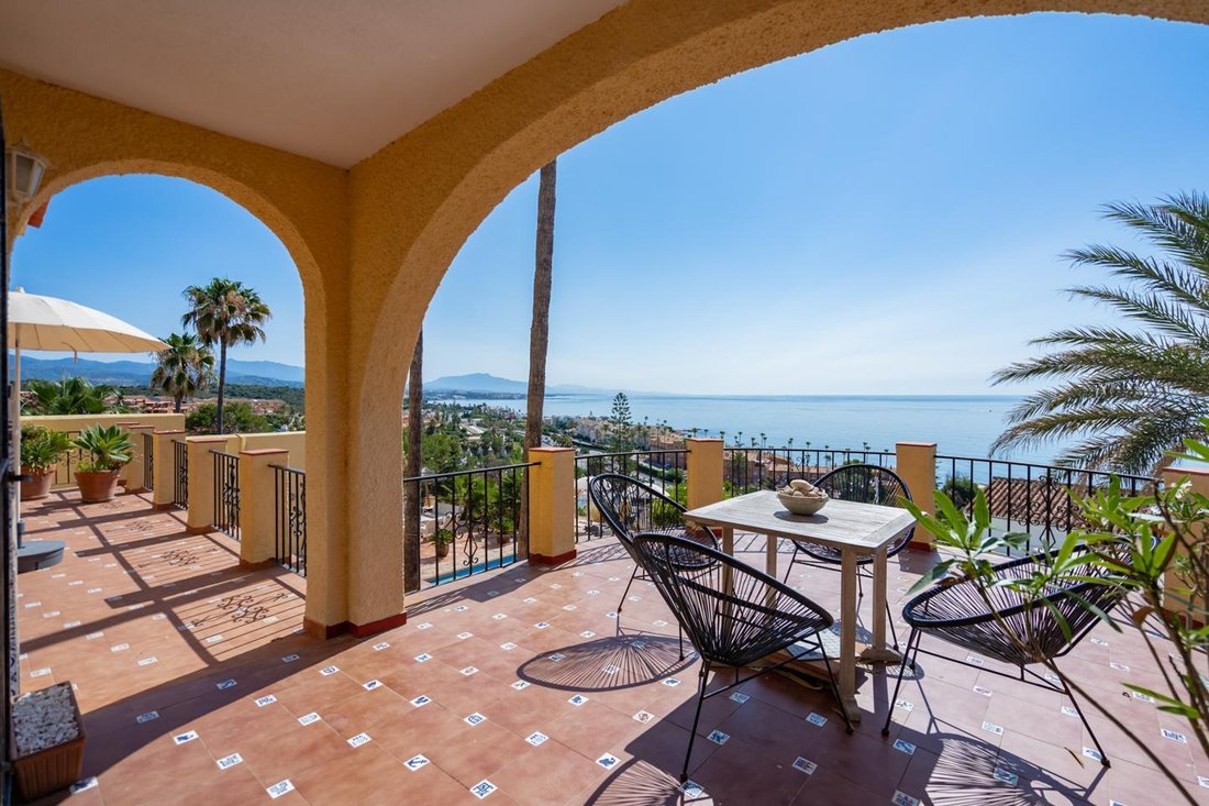 Villa in Buenas Noches, Estepona, Spain 4 - 16622818