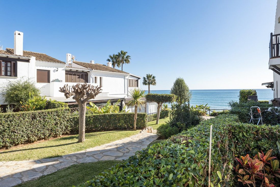 Villa in Estepona, Andalusia, Spain 2 - 16775010