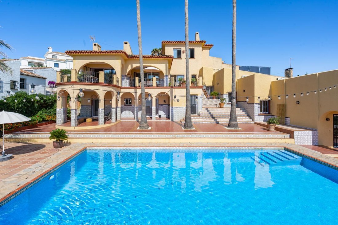 Villa in Buenas Noches, Estepona, Spain 1 - 16622818