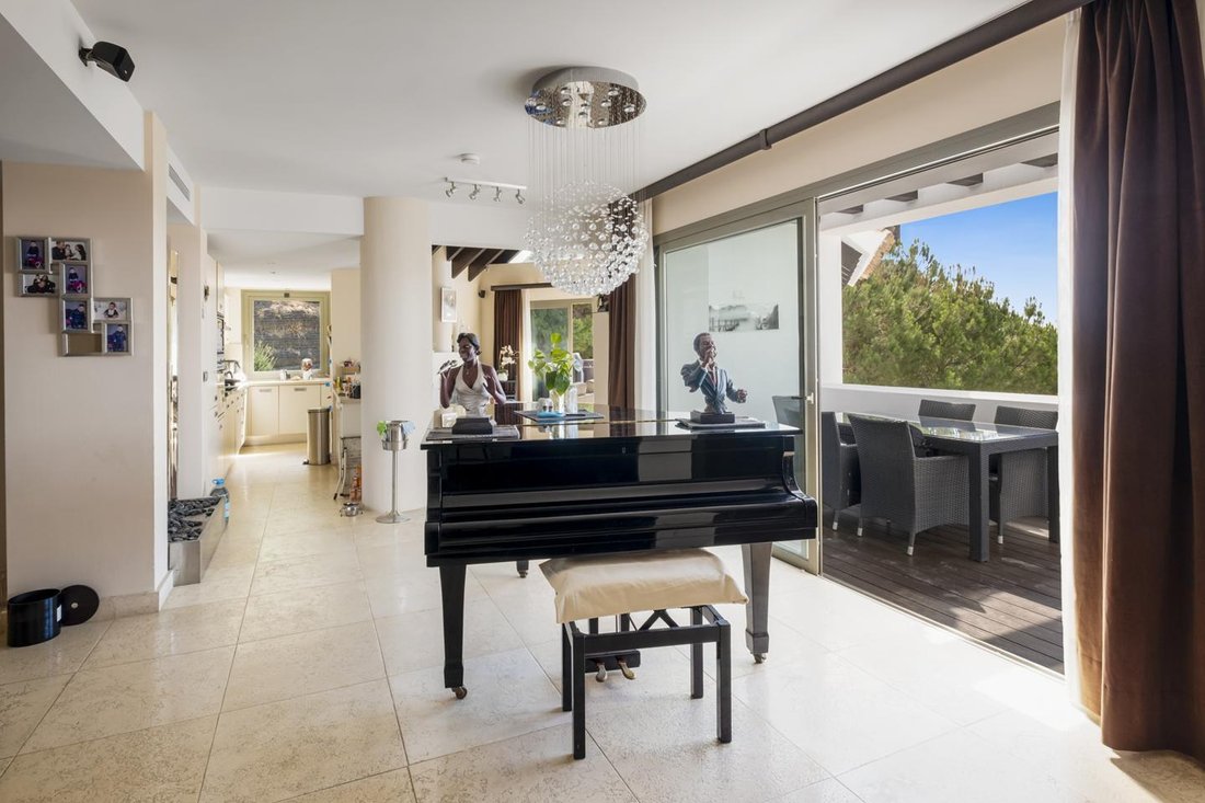 Penthouse in Cancelada, Estepona, Andalusia 5 - 16612574