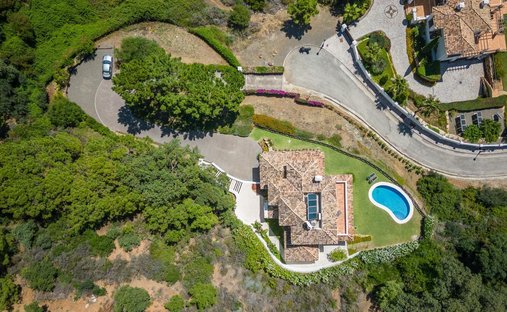 Villa in Benahavis, Andalusia, Spain 1