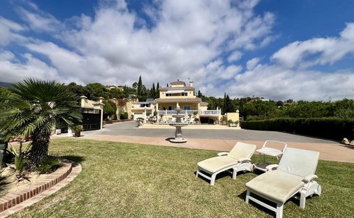 Casa di campagna a Estepona, Andalusia, Spagna 1