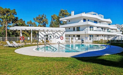 Wohnung in Estepona, Andalusien, Spanien 1