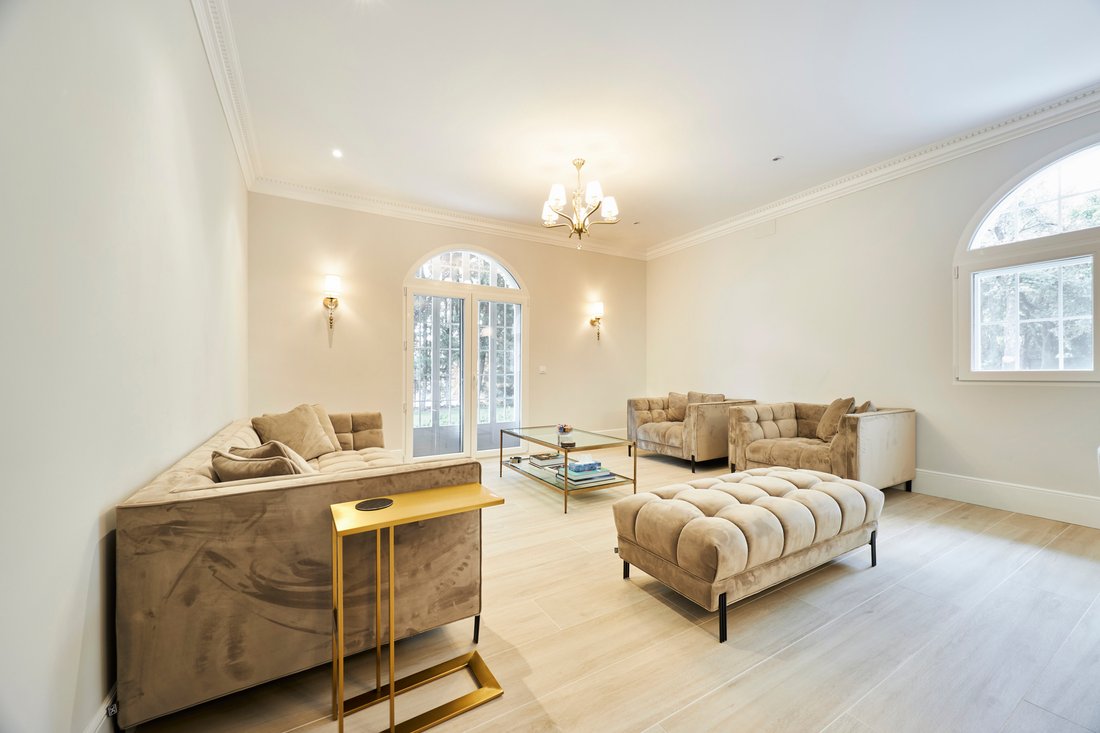 Villa in La Moraleja, Alcobendas, Comunidad de Madrid 2 - 16776009