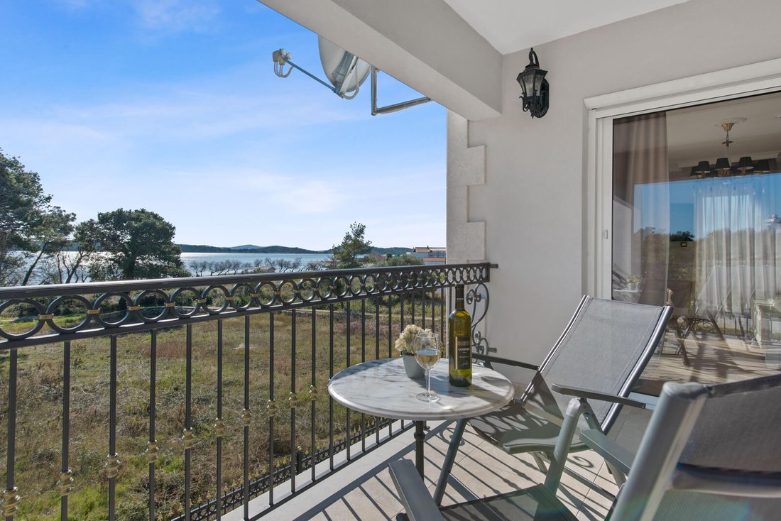 Villa in Vodice, Sibenik-Knin County, Croatia 3 - 16776114
