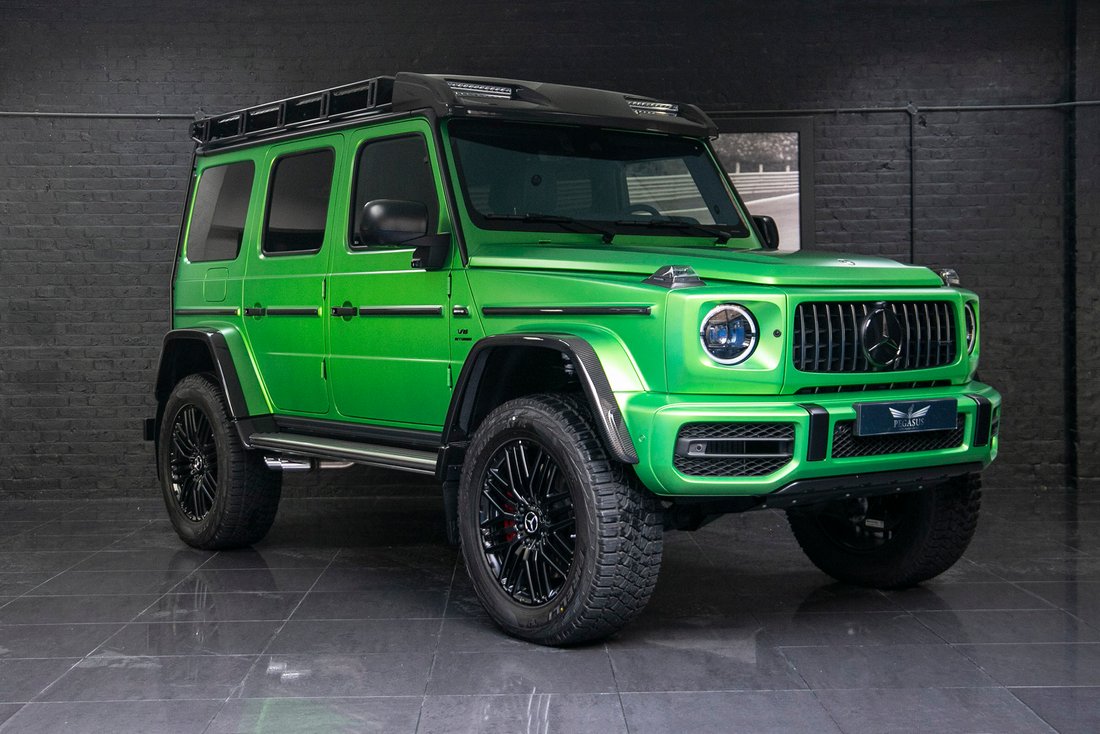 Suv in London, England, United Kingdom 1 - 16776507