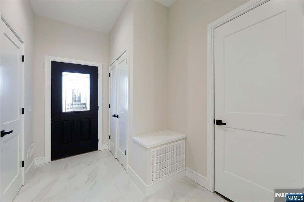 Apartment in Madison, New Jersey, United States 3 - 16775947
