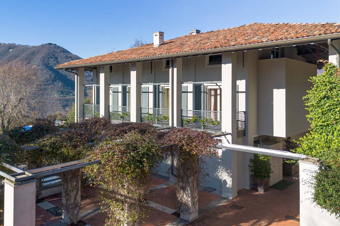 Maison à Cene, Lombardie, Italie 1 - 16776072