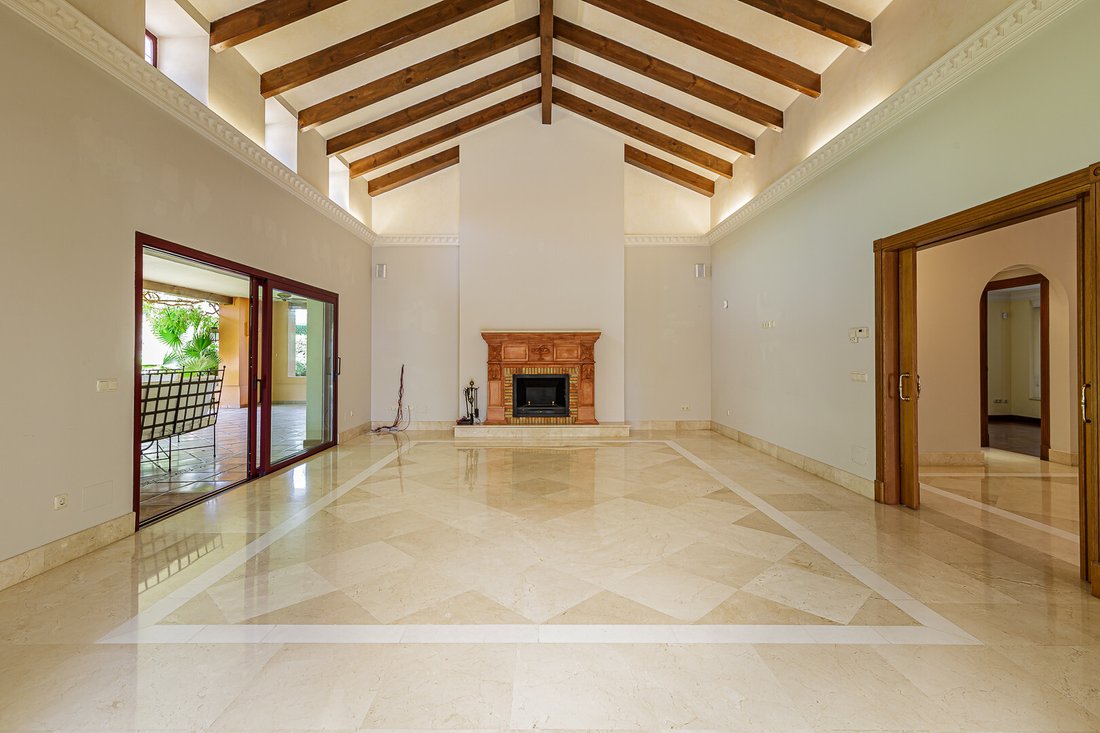 Villa in Sierra Blanca, Marbella, Spain 4 - 16776774