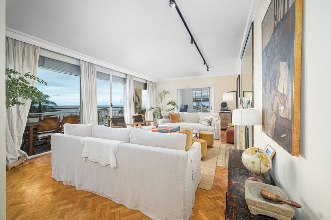 Apartment in Montevideo, Departamento de Montevideo, Uruguay 1 - 16776690