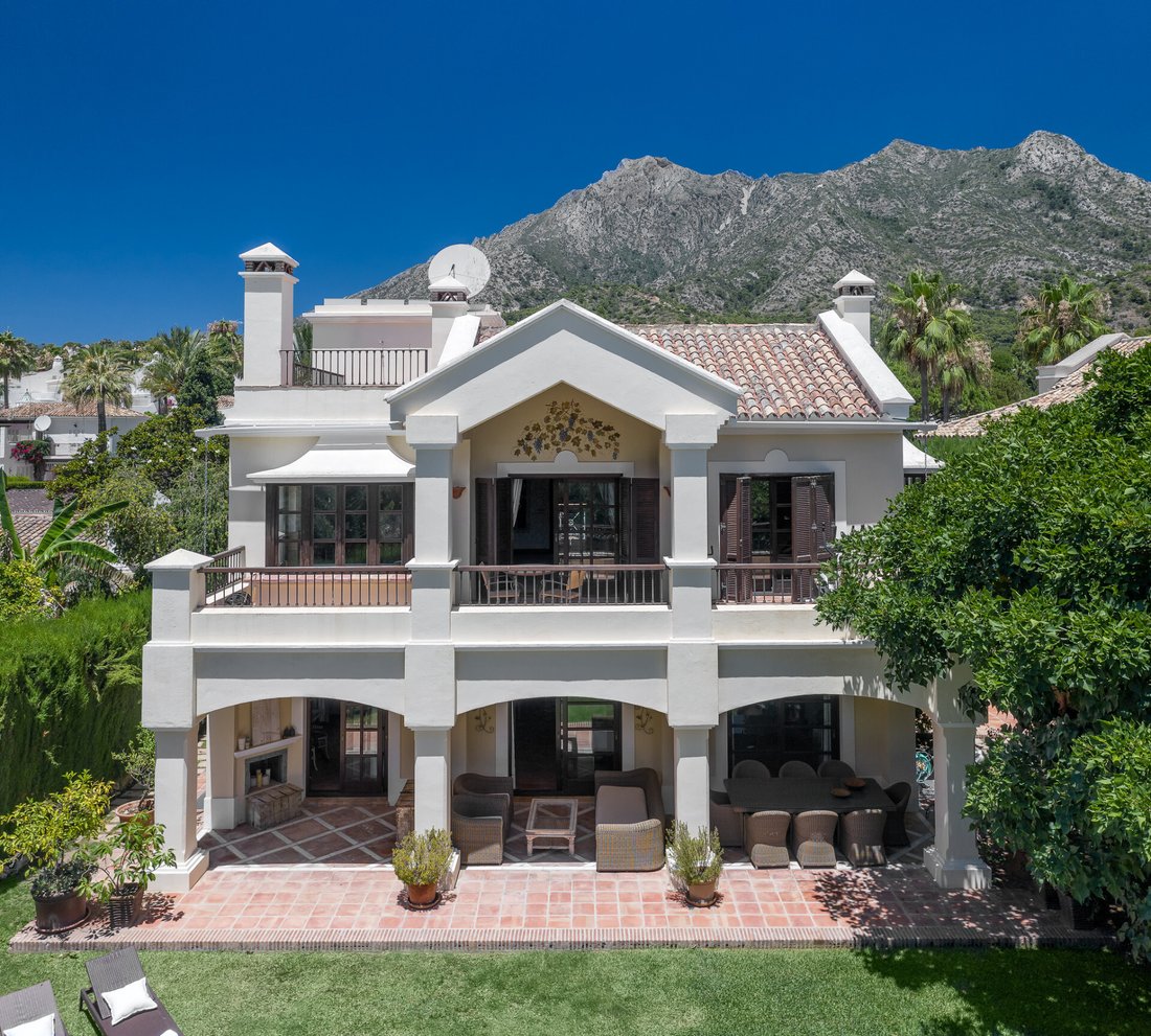 Villa in Sierra Blanca, Marbella, Spain 2 - 16776646