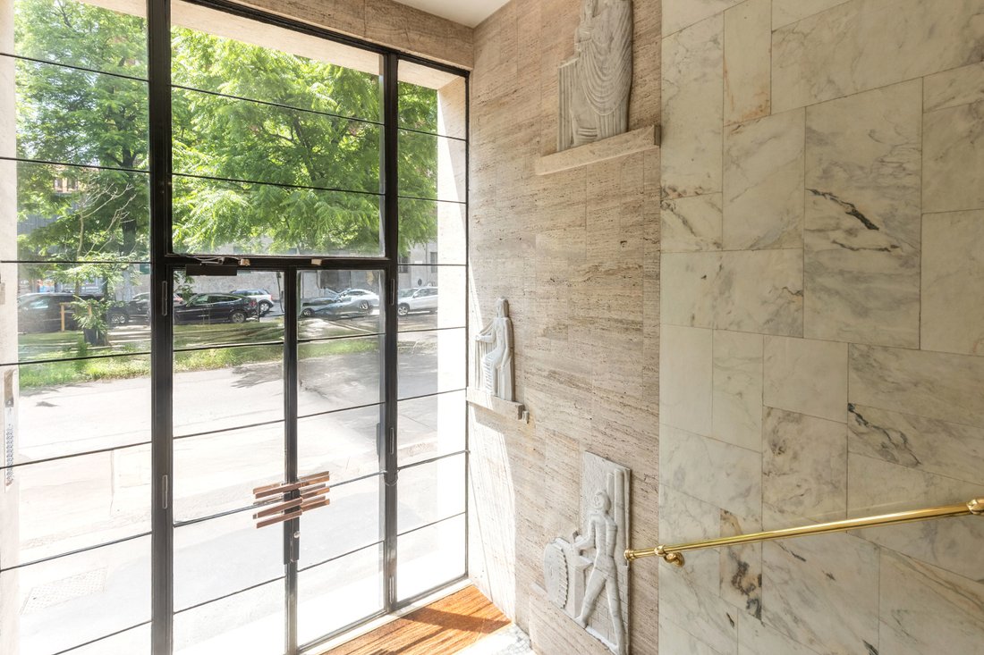 Apartment in Porta Venezia - Repubblica, Milan, Italy 2 - 16776930