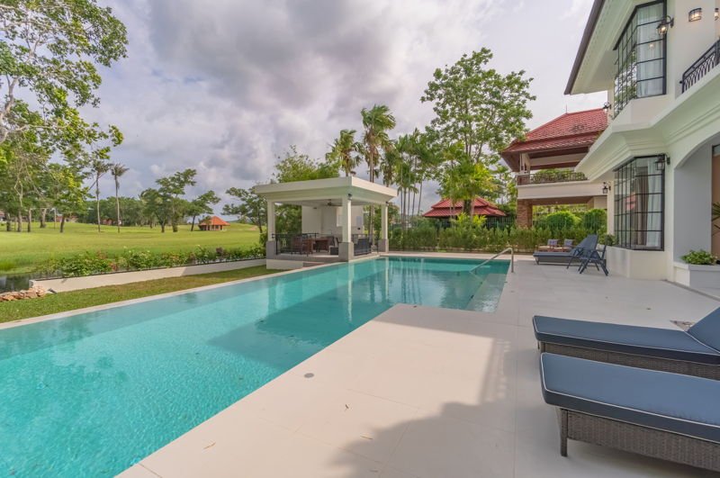 Villa in Choeng Thale, Phuket, Thailand 3 - 16781941