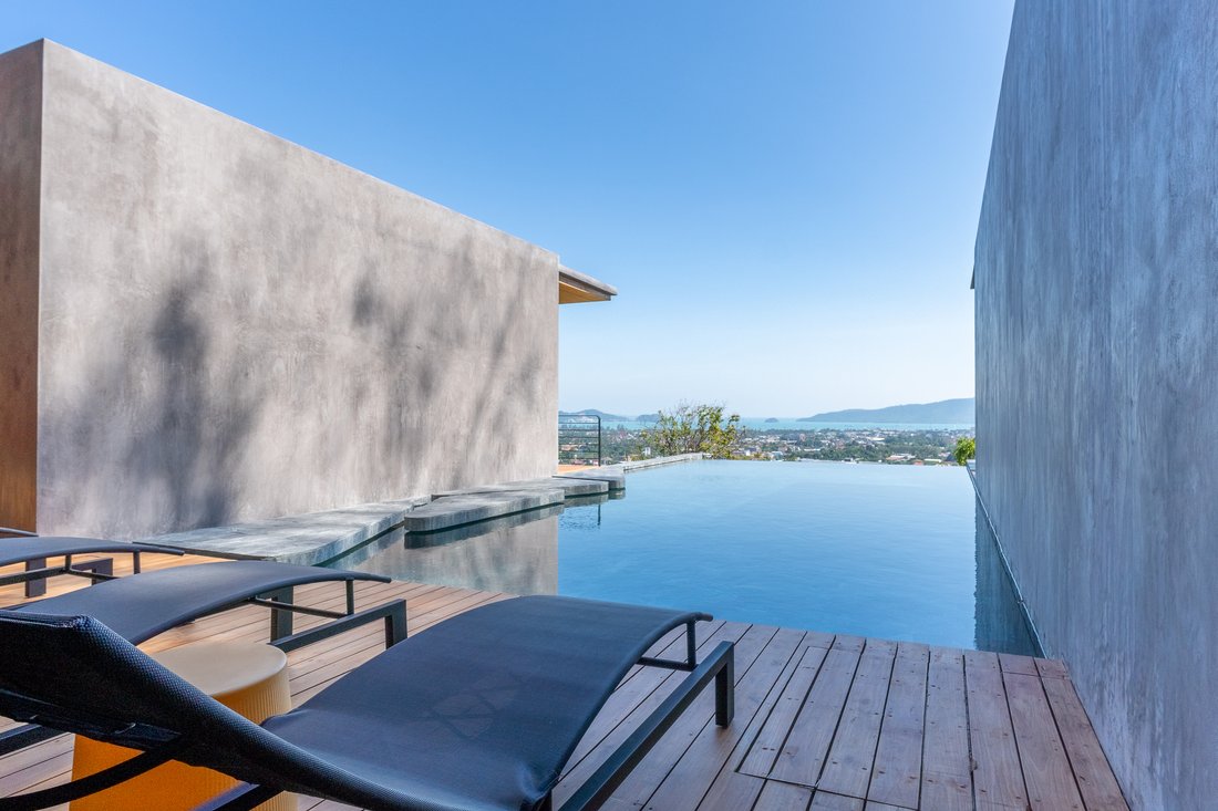 Villa in Chalong, Phuket, Thailand 2 - 16782392