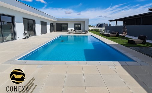 Villa in Quelfes, Algarve, Portugal 1