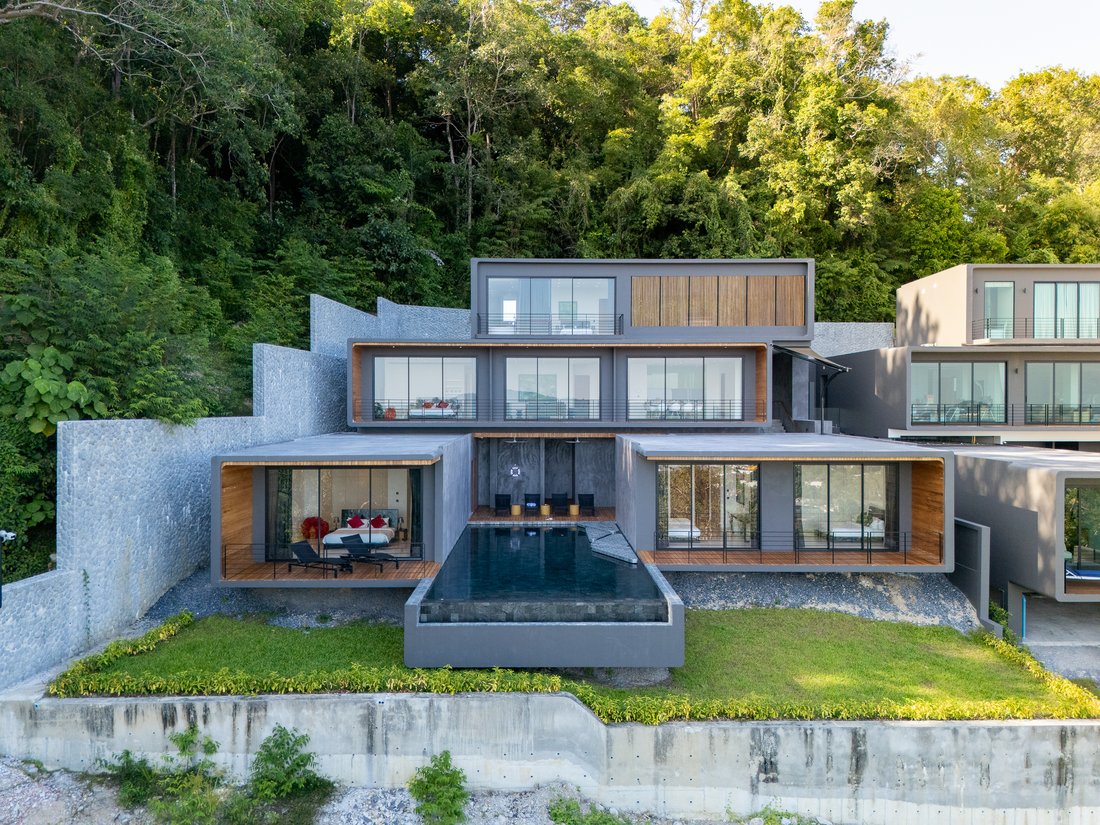 Villa in Chalong, Phuket, Thailand 1 - 16782392