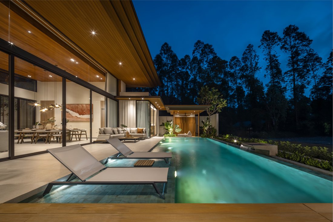 Villa in Choeng Thale, Phuket, Thailand 2 - 16782305