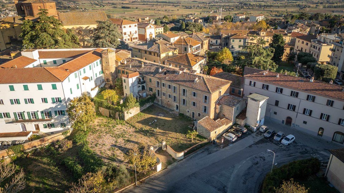 Townhouse in Sinalunga, Tuscany, Italy 2 - 16780819