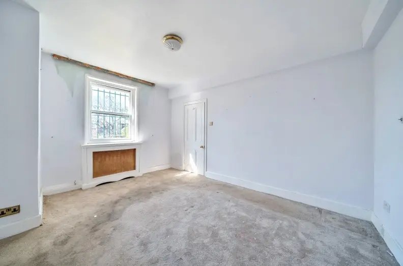 Apartment in Swiss Cottage, Camden, England 4 - 16777235