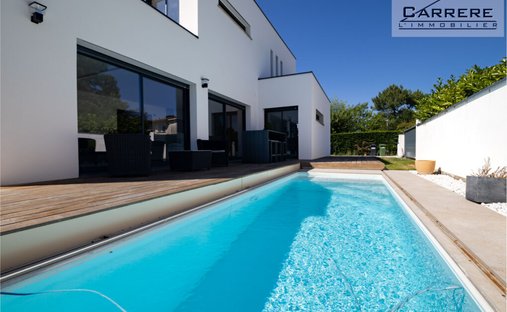 House in Sud, Artigues-pres-Bordeaux, France 1