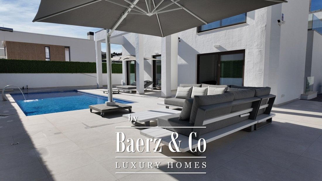 Villa in Finestrat, Valencian Community, Spain 2 - 16780733