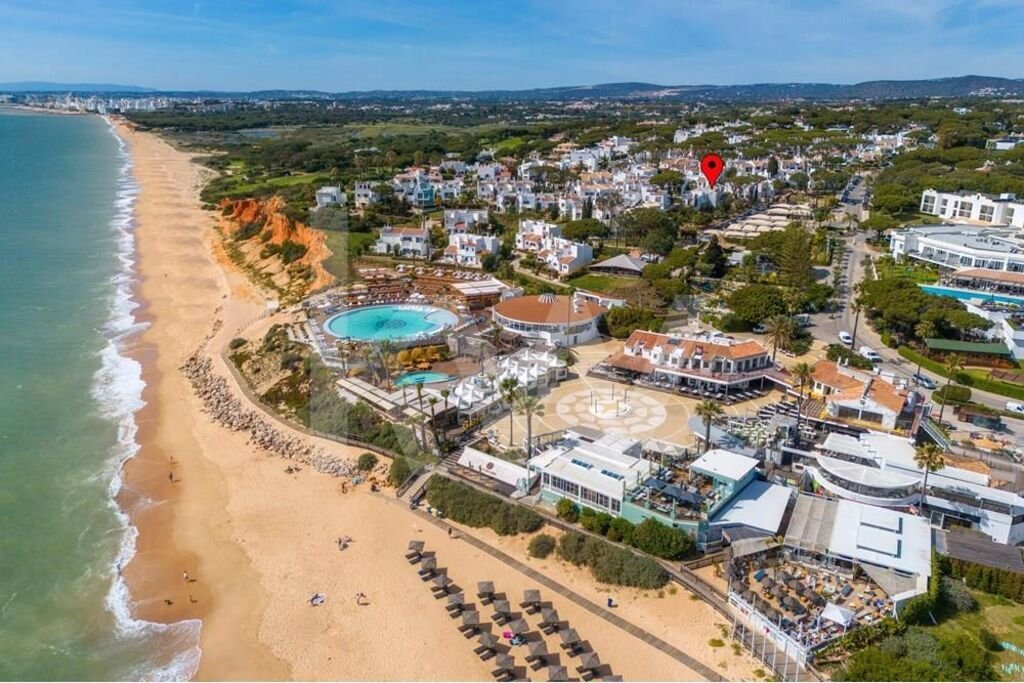 Townhouse in Vale do Lobo, Almancil, Portugal 1 - 16782539